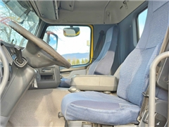 Volvo FM 330  WYWROTKA 5,50 m + HIAB 122 B - 3 DU