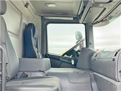 SCANIA P 360  SKRZYNIA 6,20 m + HIAB 166 D S-4 HI