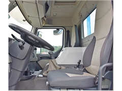Renault Kerax 370  PK 16502 + PILOT  6x4
