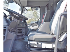 RENAULT K 440   Wywrotka / 8x4  STAN BDB