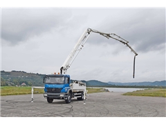 MERCEDES AXOR 1833  POMPA DO BETONU 24 m + PILOT