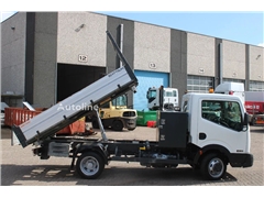 Nissan 45.13 + EURO 4 + C patent + tipper + MANUAL