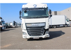 DAF XF Ciągnik siodłowy DAF XF 106.460 + EURO 6