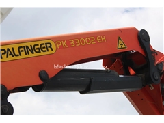 Żuraw samojezdny DAF XF 106.510 + PALFINGER 330002