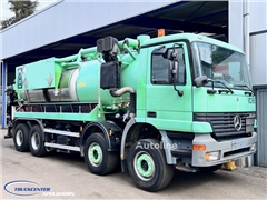 Samochód asenizacyjny Mercedes-Benz Actros 4140 8x