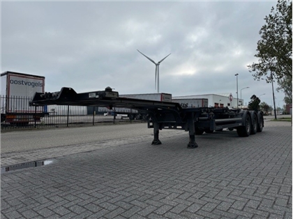 Kögel S24-2 3 axles Liftachse 2x20 1x30 ft 1x40ft
