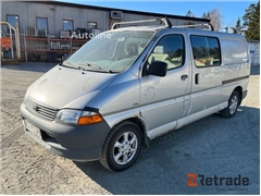Sprzedam kombi minibus Toyota HIACE poprzez aukcję