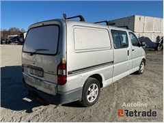 Sprzedam kombi minibus Toyota HIACE poprzez aukcję