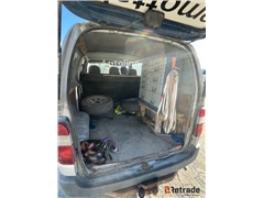 Sprzedam kombi minibus Toyota HIACE poprzez aukcję