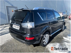Sprzedam crossover Mitsubishi Outlander poprzez au