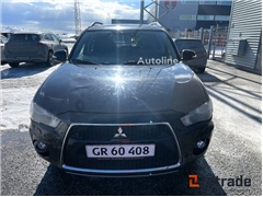 Sprzedam crossover Mitsubishi Outlander poprzez au