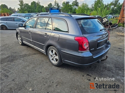 Sprzedam kombi Toyota AVENSIS poprzez aukcję