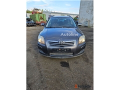 Sprzedam kombi Toyota AVENSIS poprzez aukcję