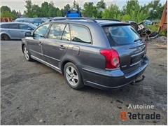 Sprzedam kombi Toyota AVENSIS poprzez aukcję