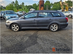 Sprzedam kombi Toyota AVENSIS poprzez aukcję