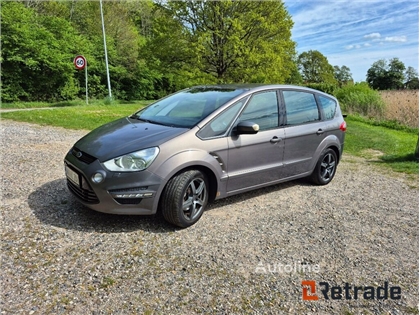 Sprzedam minivan Ford S-MAX poprzez aukcję