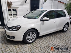 Sprzedam hatchback Volkswagen Golf poprzez aukcję