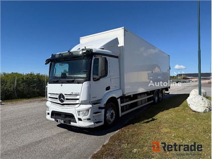 Mercedes Actros Sprzedam ciężarówkę furgon Mercedes-Benz Actros poprzez aukcję
