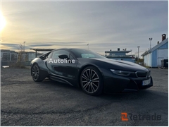 Sprzedam coupé BMW i8 poprzez aukcję