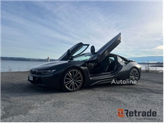 Sprzedam coupé BMW i8 poprzez aukcję