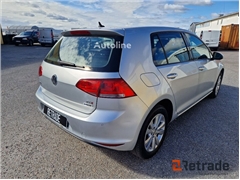 Sprzedam hatchback Volkswagen Golf TDI Bluemotion