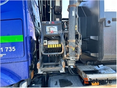 Sprzedam wywrotka Mercedes-Benz Actros poprzez auk