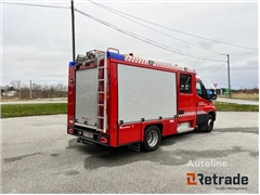Sprzedam samochód pożarniczy Rosenbauer daily 4x2