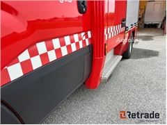 Sprzedam samochód pożarniczy Rosenbauer daily 4x2
