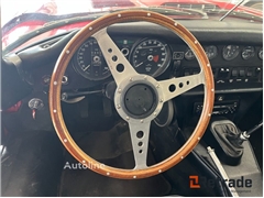 Sprzedam kabriolet Jaguar Type E poprzez aukcję