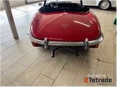 Sprzedam kabriolet Jaguar Type E poprzez aukcję