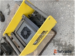 Sprzedam zagęszczarkę Wacker Neuson AP2560e poprze