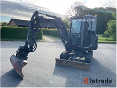 Sprzedam minikoparka Takeuchi TB225 poprzez aukcję