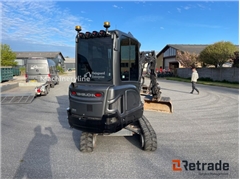 Sprzedam minikoparka Takeuchi TB225 poprzez aukcję