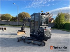 Sprzedam minikoparka Takeuchi TB225 poprzez aukcję