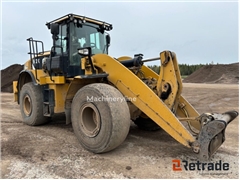 Sprzedam ładowarka kołowa Caterpillar 962K poprzez