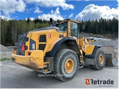Sprzedam ładowarka kołowa Volvo L180H poprzez aukc