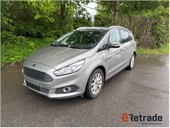 Sprzedam minivan Ford S-MAX poprzez aukcję