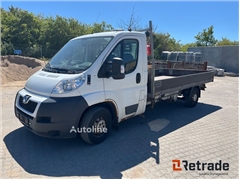 Peugeot Boxer 2,2 HDI Ladvogn med ladkran