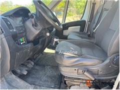 Peugeot Boxer 2,2 HDI Ladvogn med ladkran