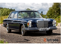 Sprzedam sedan Mercedes-Benz MERCEDES BENZ poprzez