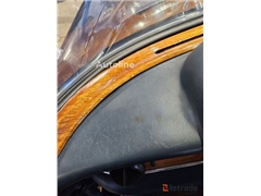 Sprzedam sedan Mercedes-Benz MERCEDES BENZ poprzez