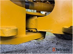 Sprzedam ładowarka kołowa Volvo L90C poprzez aukcj