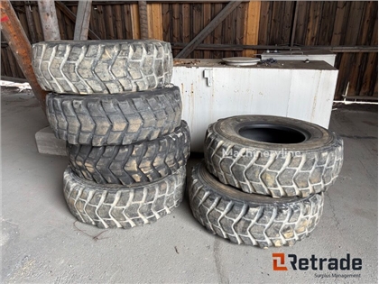 Sprzedam oponę uniwersalną Bridgestone V-Steal Rad