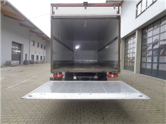Mercedes Atego Ciężarówka furgon Mercedes-Benz Atego 1221 L 8,1 M Koffer LBW RFK EU6