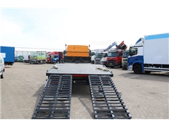DAF LF 55.220 + HYDROLIC RAMPS + MANUAL