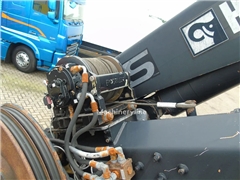 Żuraw samojezdny Volvo FH 440 + HIAB 422 E-7 + 8X4