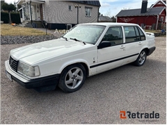 Sprzedam sedan Volvo 940 Turbo poprzez aukcję