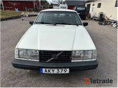 Sprzedam sedan Volvo 940 Turbo poprzez aukcję