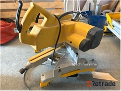 Sprzedam piłę ukośnicę DeWalt 707 og bord (Fagerne