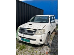 Sprzedam pick-up Toyota HILUX 4WD poprzez aukcję